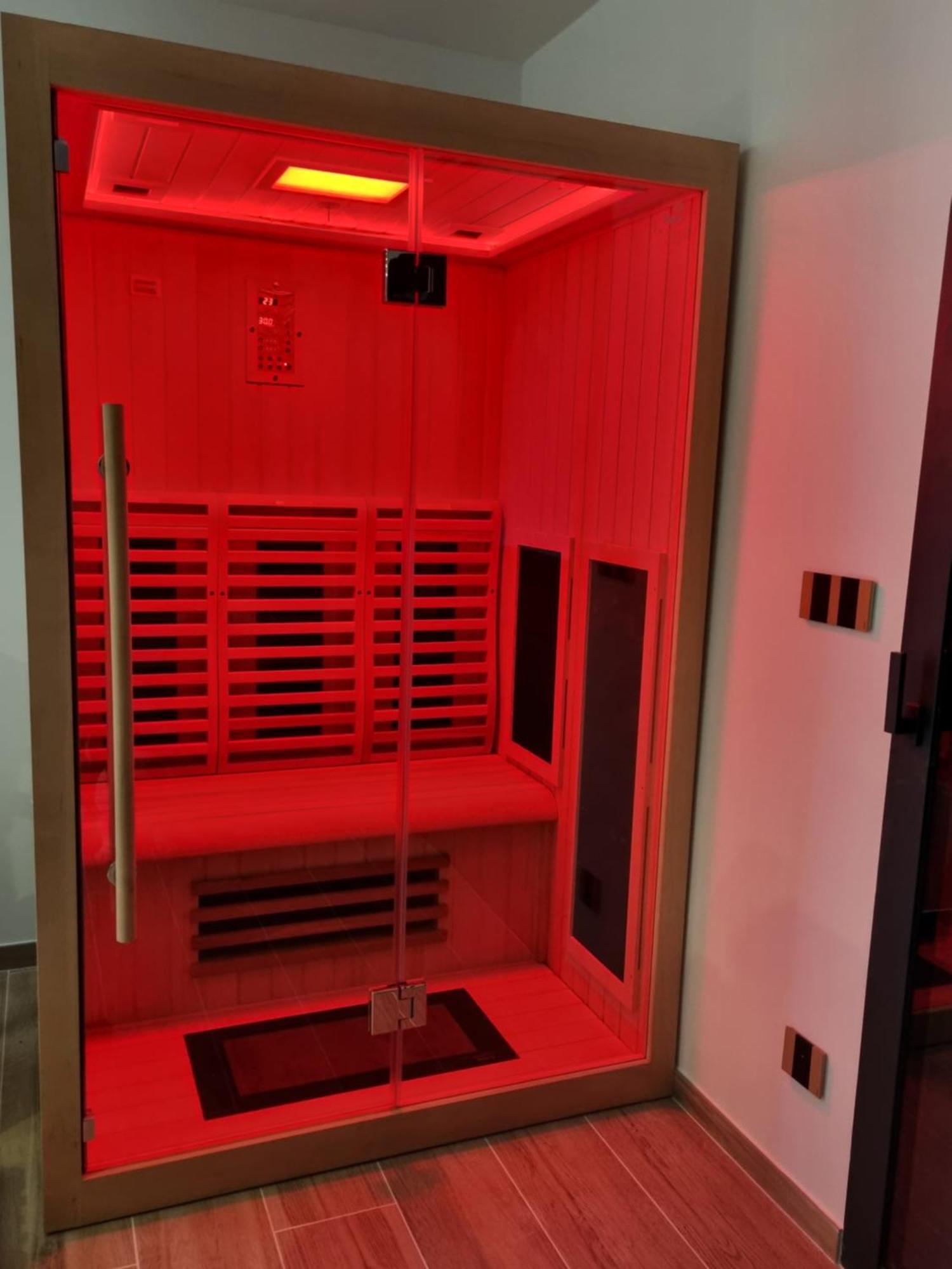 Le Cocoon - Jacuzzi, Sauna Et Piscine Privee Carpentras Exterior photo